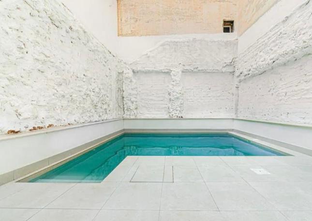 Apartamentos Breton 17 Double Deluxe アリカンテ エクステリア 写真